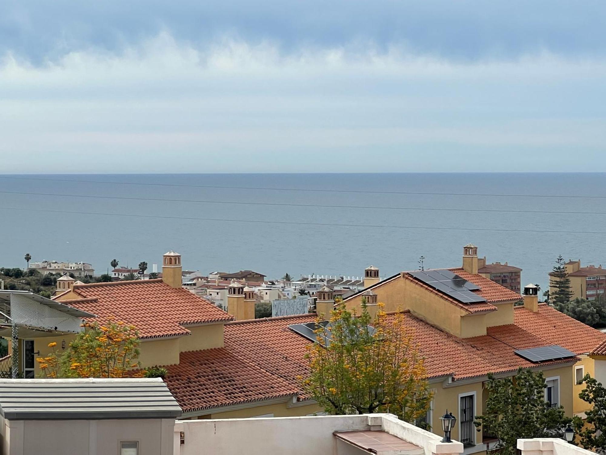 El Atico Con Vistas Al Mediterraneo Parking Y Piscina 6P Rincón de la Victoria Extérieur photo